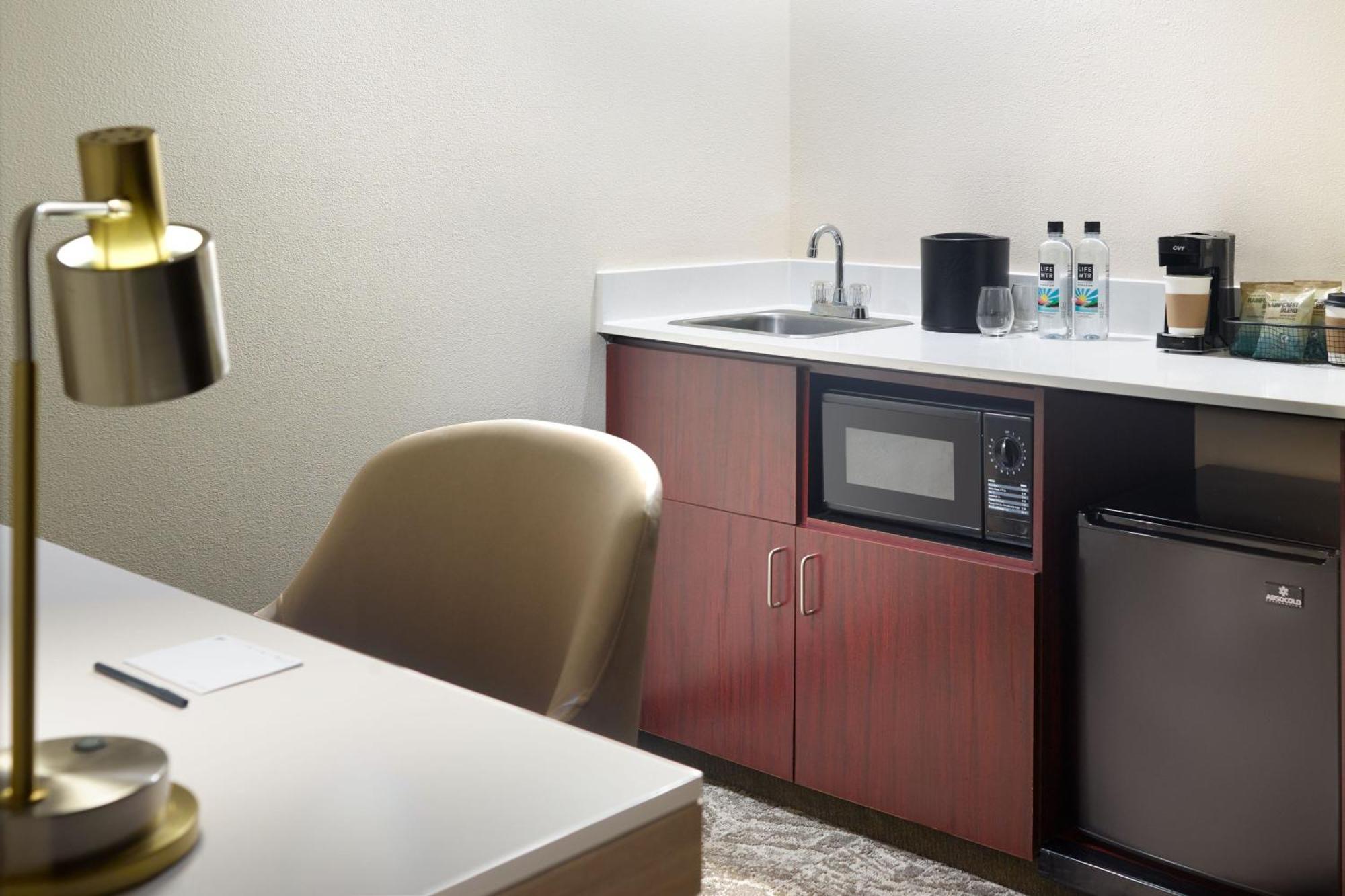 Springhill Suites Charlotte University Research Park Extérieur photo