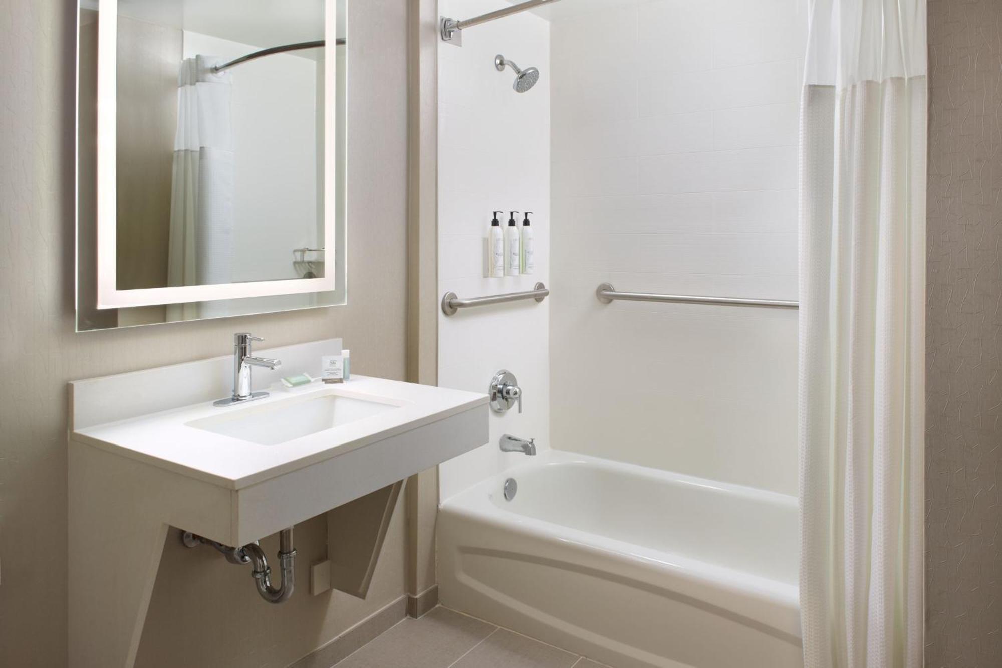 Springhill Suites Charlotte University Research Park Extérieur photo