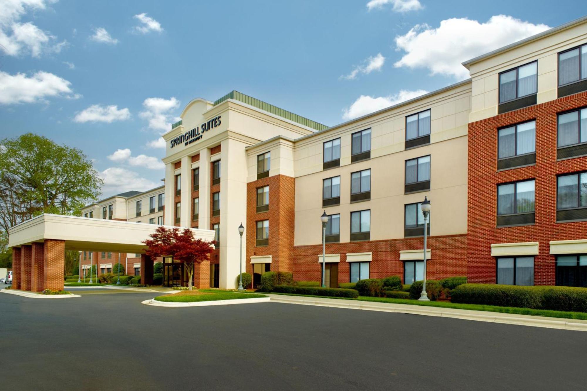 Springhill Suites Charlotte University Research Park Extérieur photo