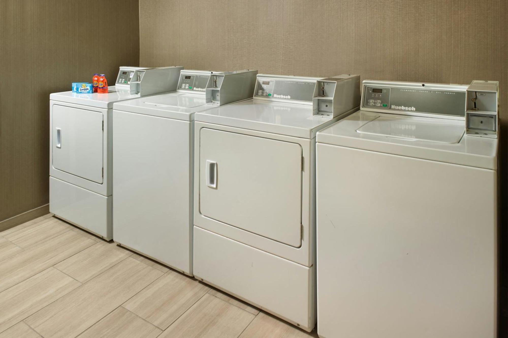 Springhill Suites Charlotte University Research Park Extérieur photo
